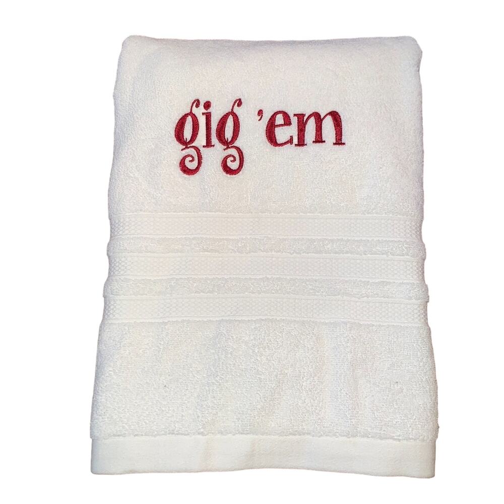 NWT White Charisma Embroidered Texas A&M University "Gig 'Em" Resort Towel